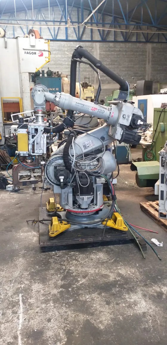 Robô Industrial de Solda Motoman UP130