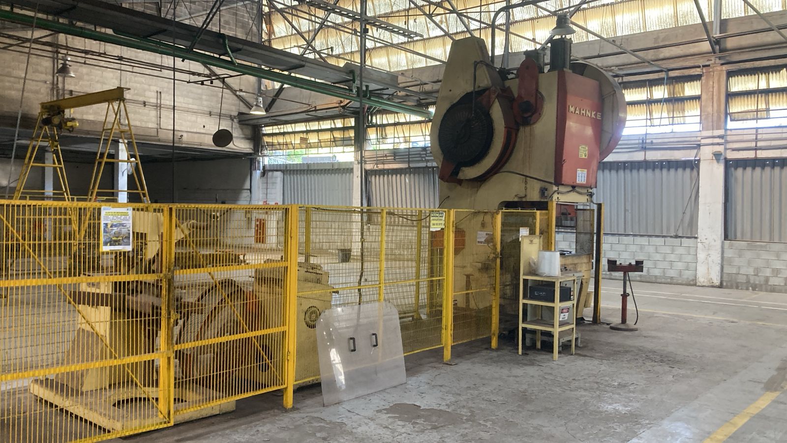 Prensa Excêntrica Mahnke PEE 320/750 – 320 Toneladas com Conjunto de Alimentação - Imagem 5